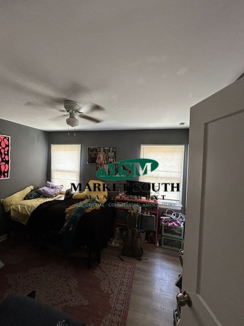 Savannah House: 738 E. Anderson Street