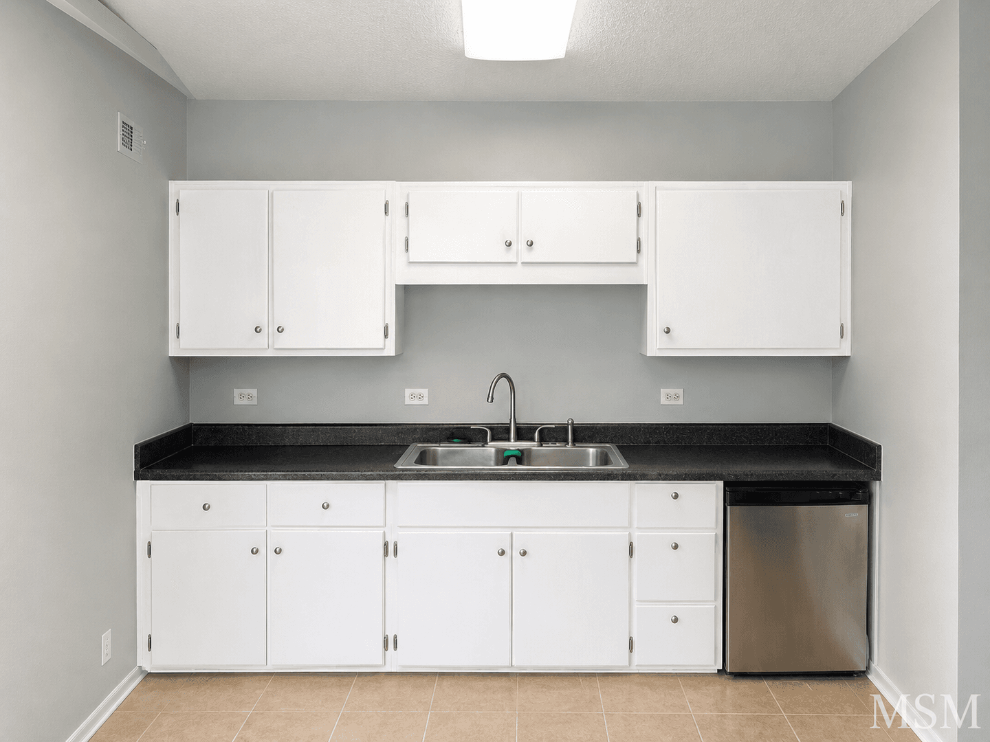 Pooler House: 19 Parish Way
