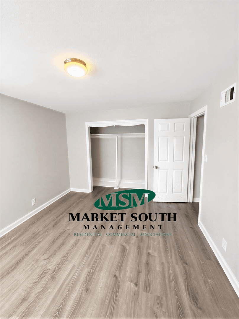 Savannah Apartment: 4 W. 53rd Street #1