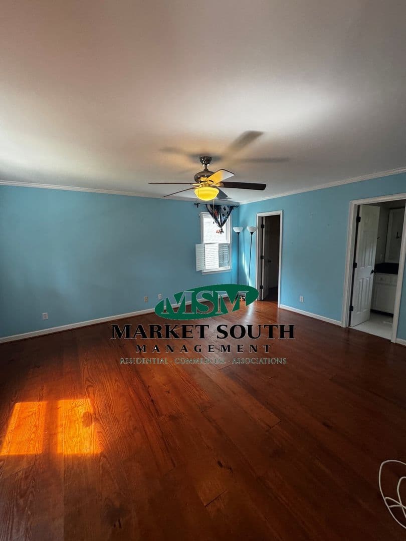 Savannah House: 12 Ardsley Court