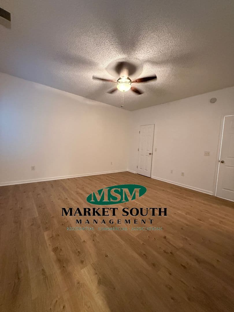 Savannah House: 10 Hartland Court
