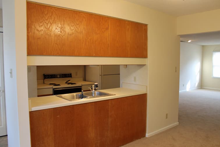 Savannah House: 6501 Habersham Street