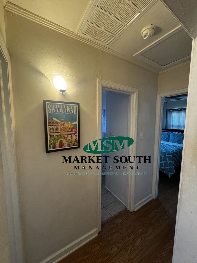 Savannah House: 317 W. Huntingdon Street