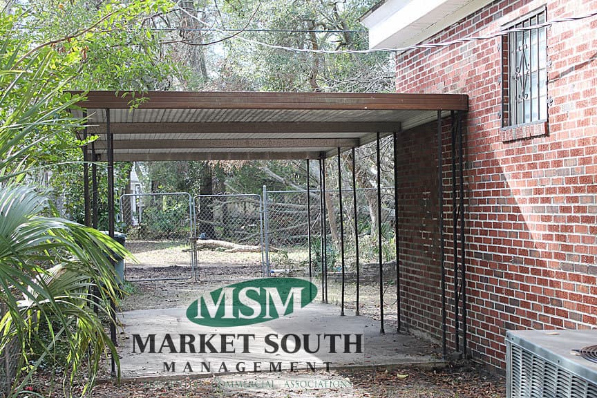 Savannah House: 7 E. Victory Drive