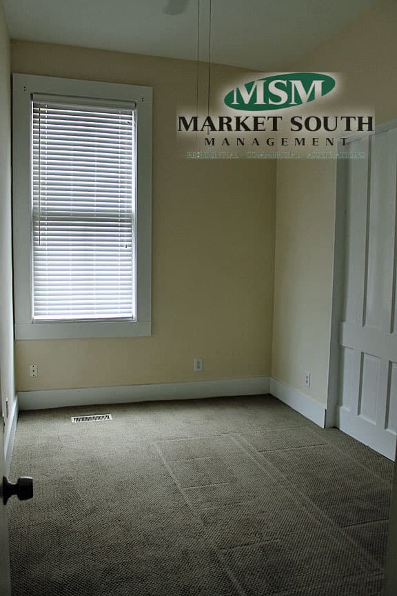 Savannah House: 222 Houston Street
