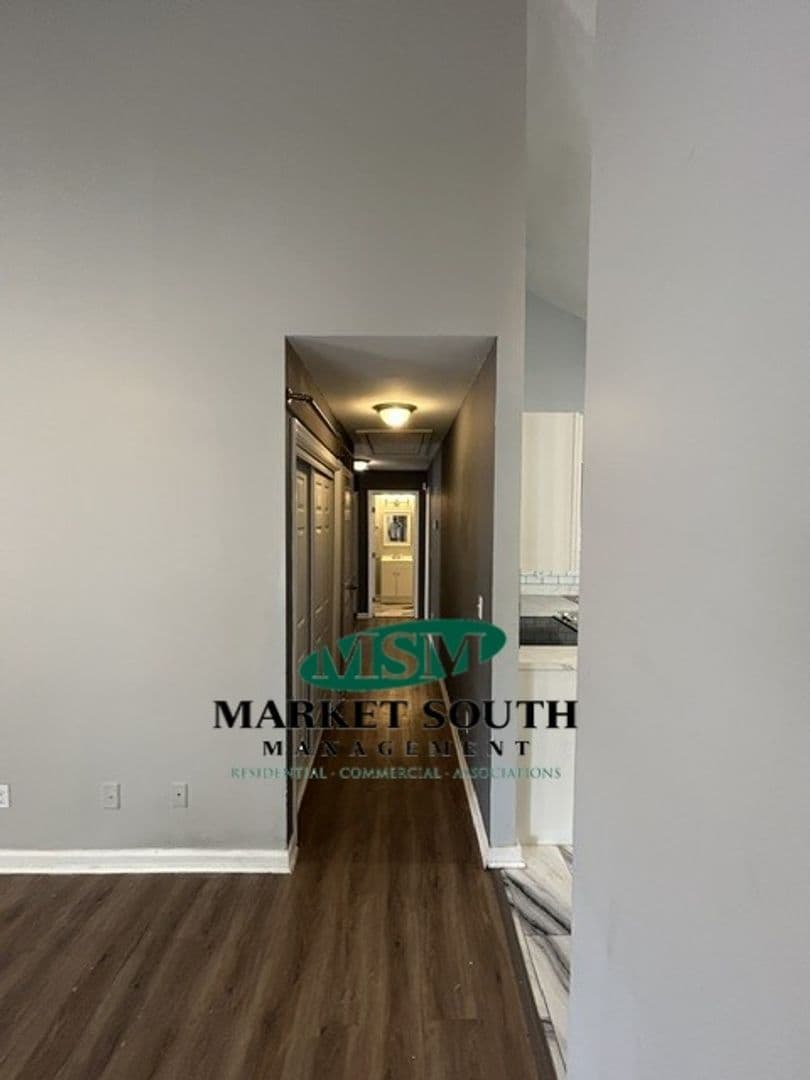 Savannah House: 738 E. Anderson Street