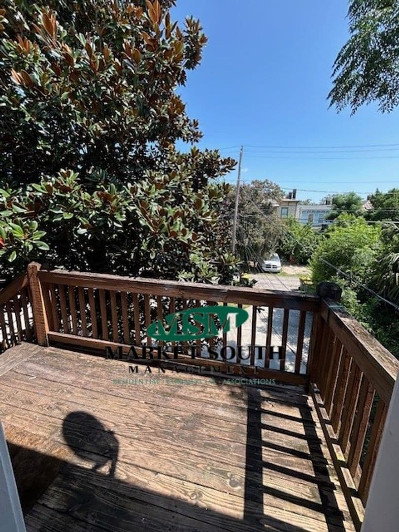 Savannah Apartment: 212 E Anderson Street