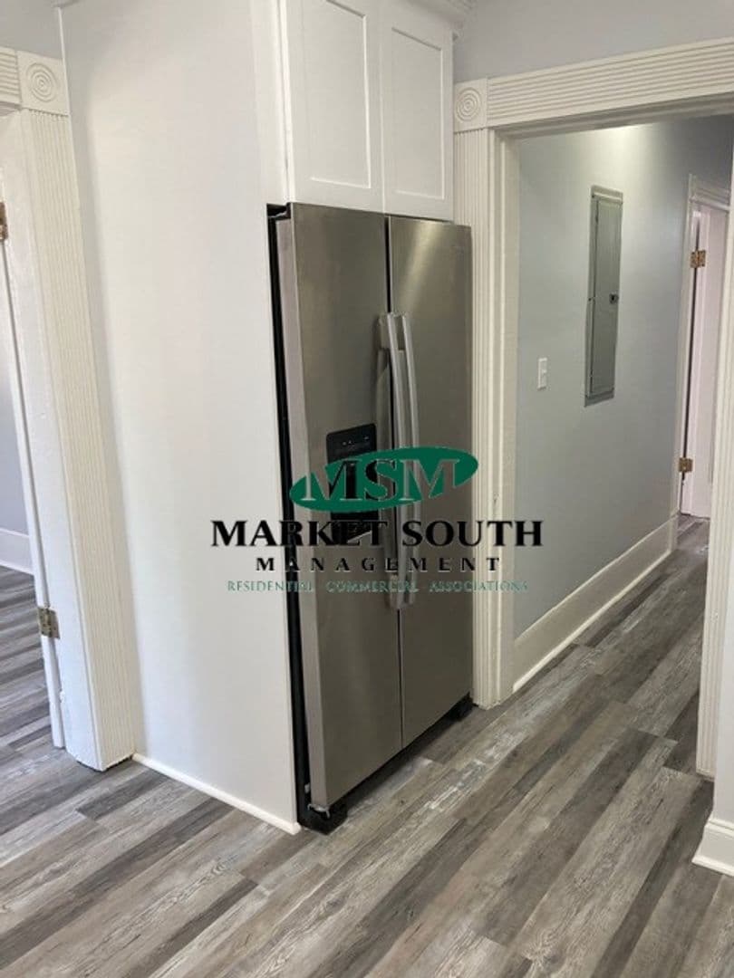 Savannah Apartment: 1415 Habersham Street