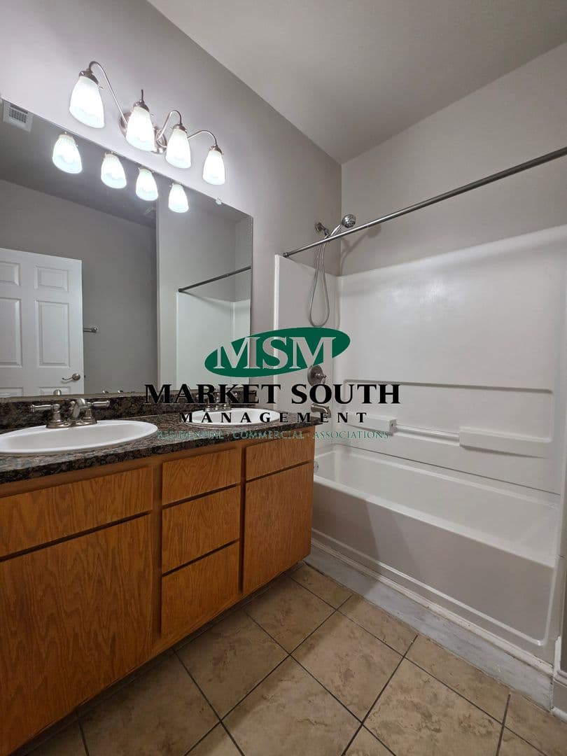 Pooler House: 116 Live Oak Street