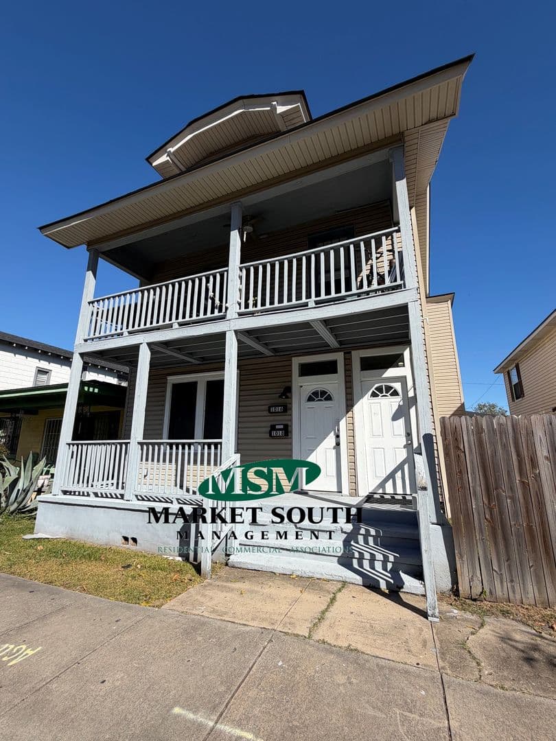Savannah Apartment: 1016 E. Bolton Street