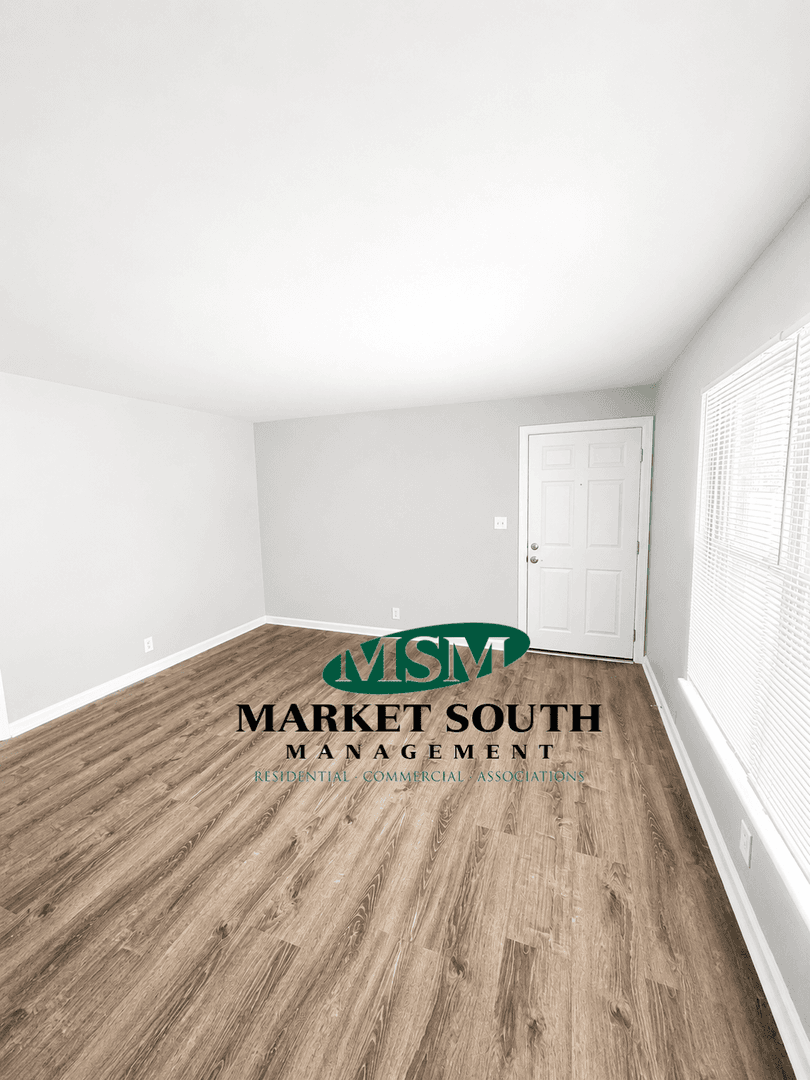 Savannah Apartment: 4 West 53rd Street