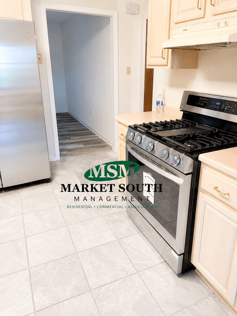 Savannah House: 2 Rivers Bend Court