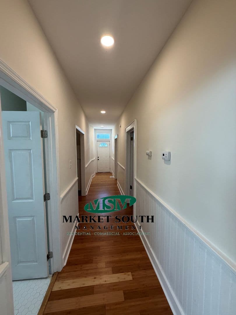 Savannah Apartment: 1016 E. Bolton Street