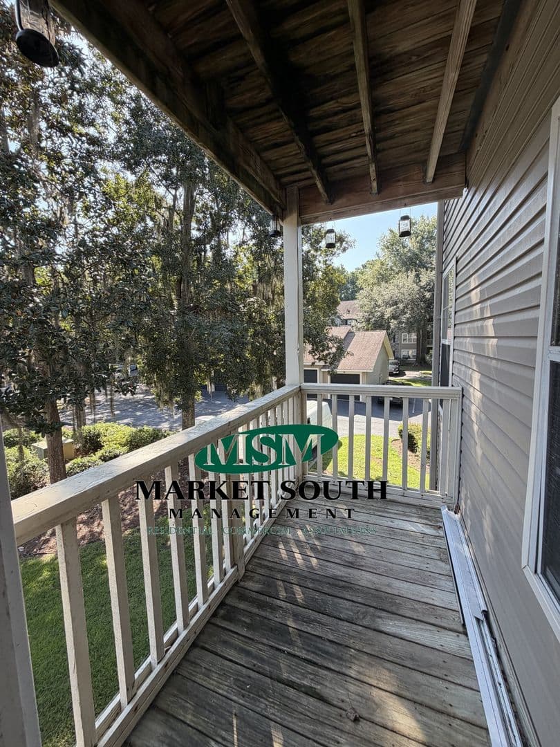 Savannah House: 12300 Apache Avenue