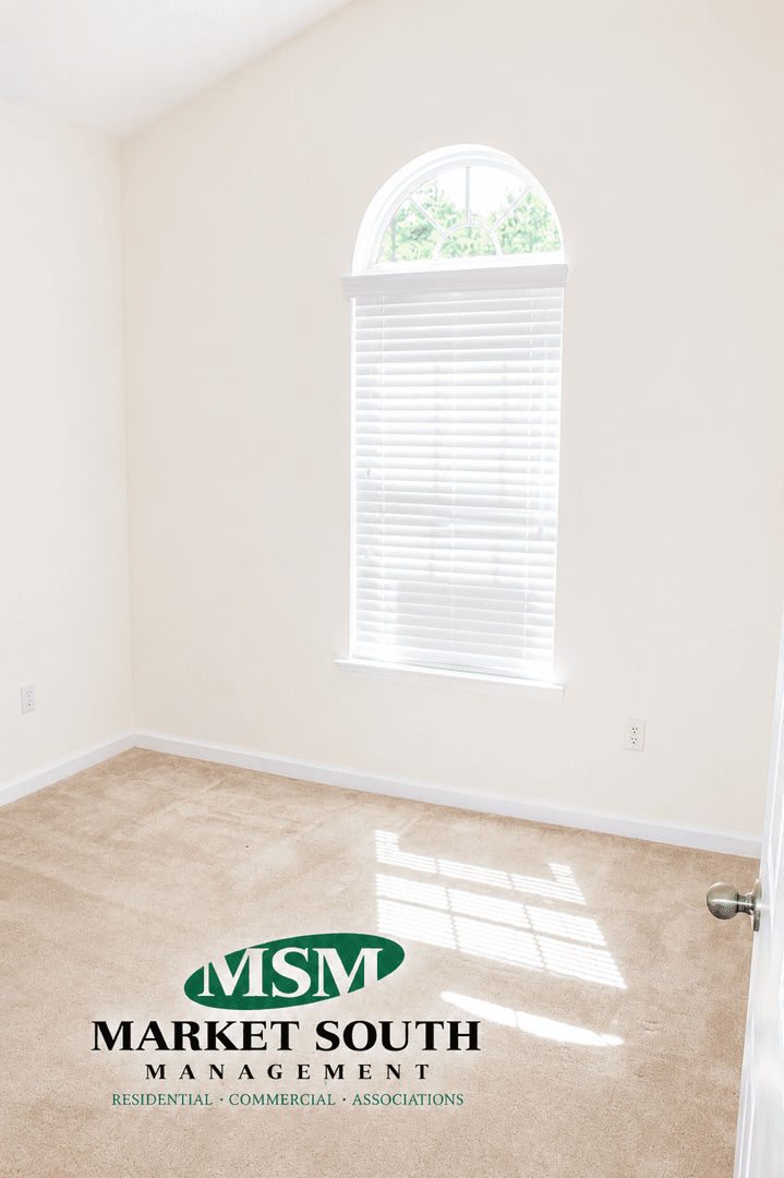 Savannah House: 34 Falkland Avenue