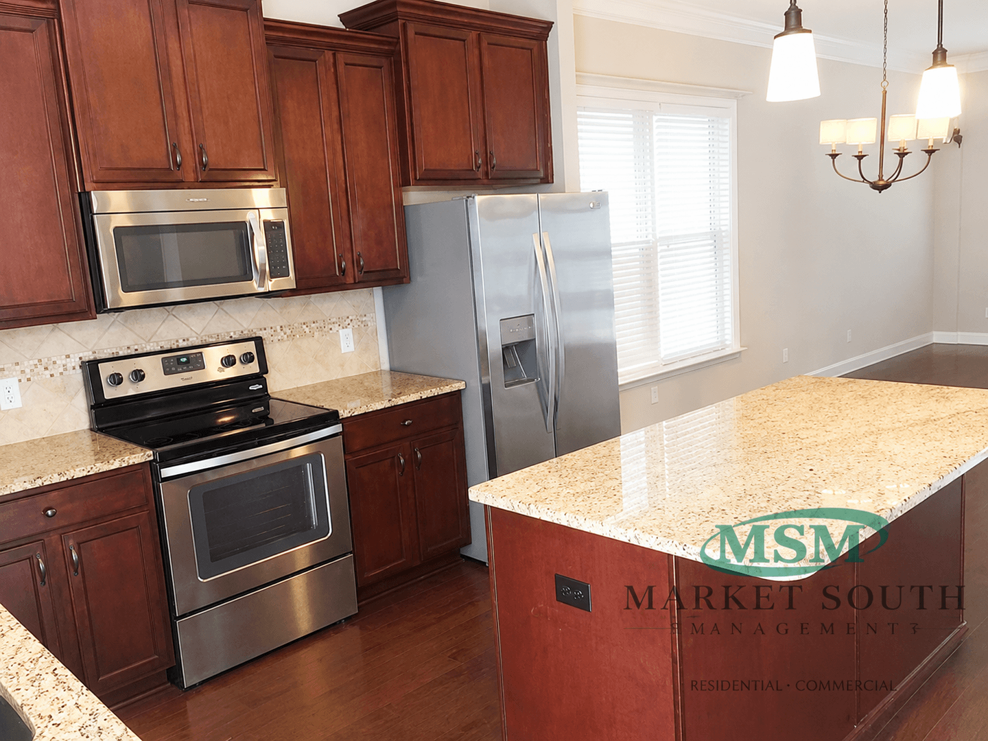 Savannah House: 1705 Lincoln Street