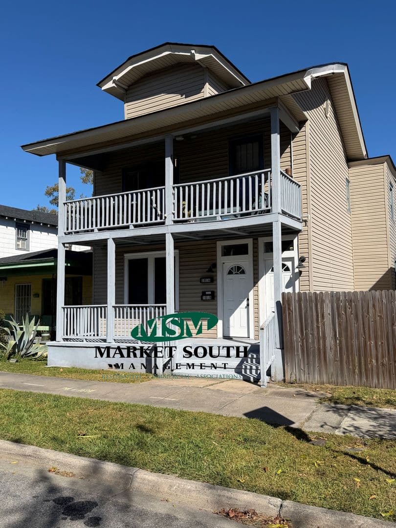 Savannah Apartment: 1016 E. Bolton Street