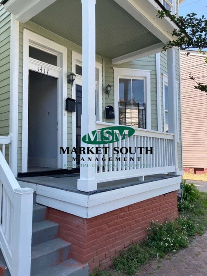 Savannah Apartment: 1415 Habersham Street