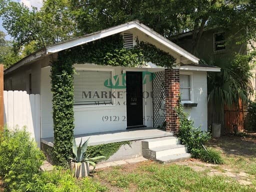 Savannah House: 520 E. Bolton Street