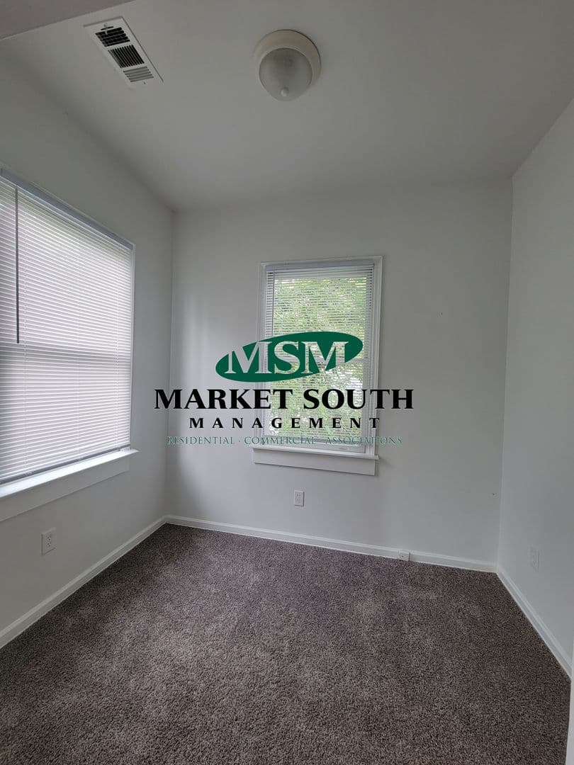 Savannah Apartment: 210 E. Anderson Street