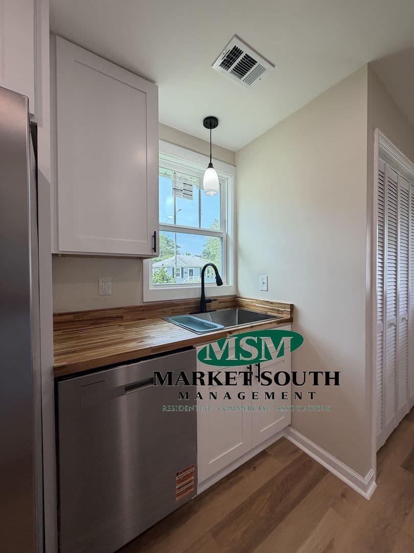 Savannah House: 2318 Florida Avenue