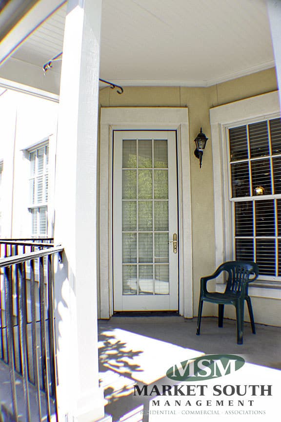Savannah House: 335 W. Charlton Street