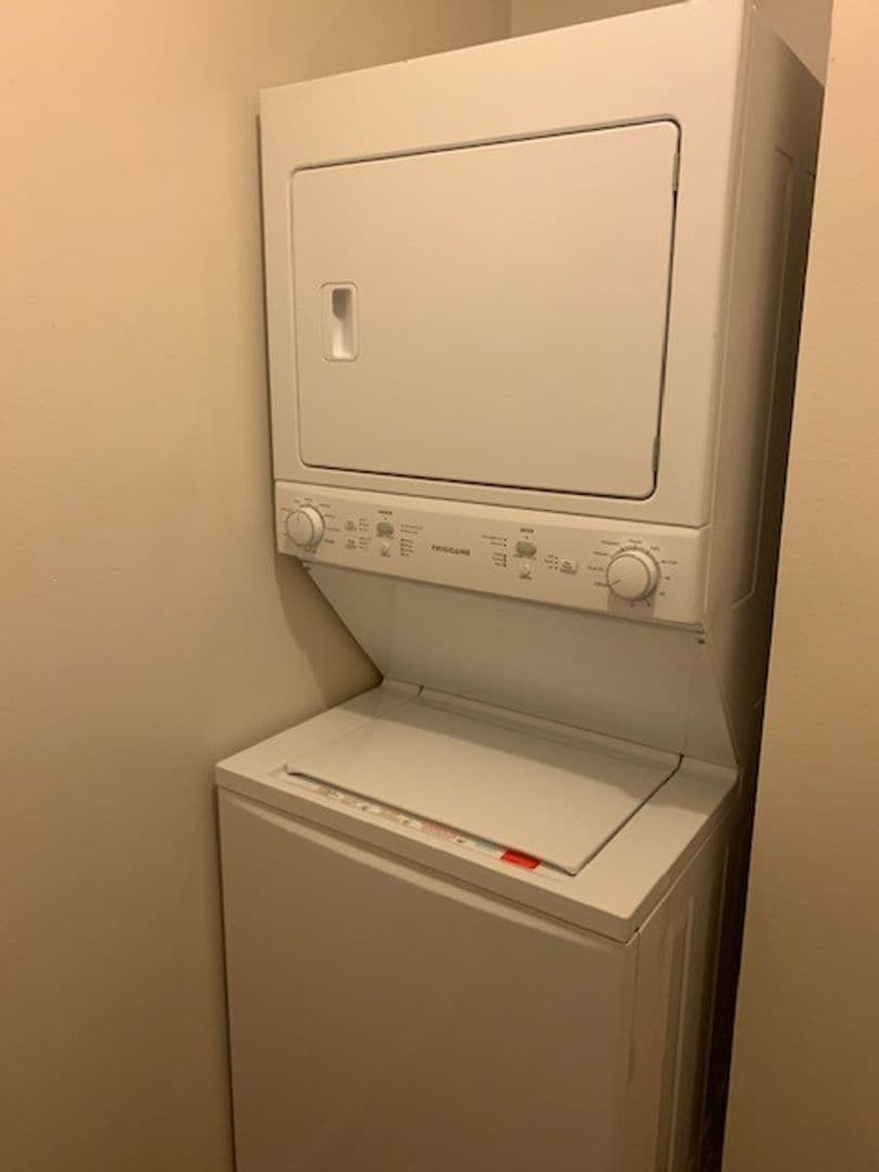 Normandy Park Apartment: 133 SW Normandy Road