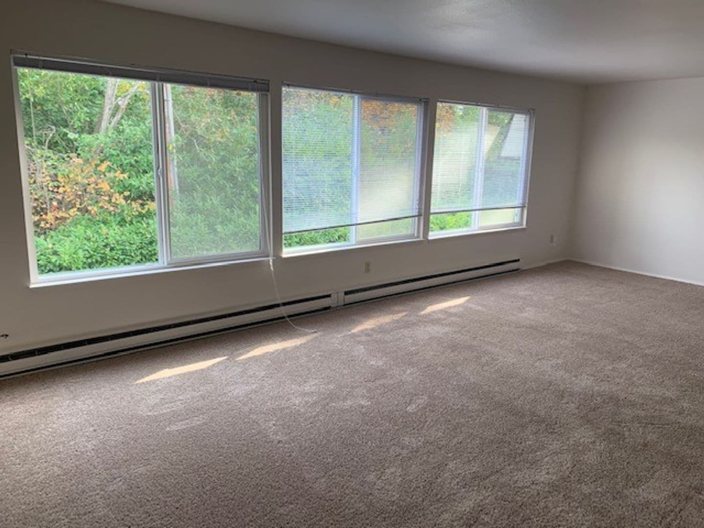 Normandy Park Apartment: 133 SW Normandy Road