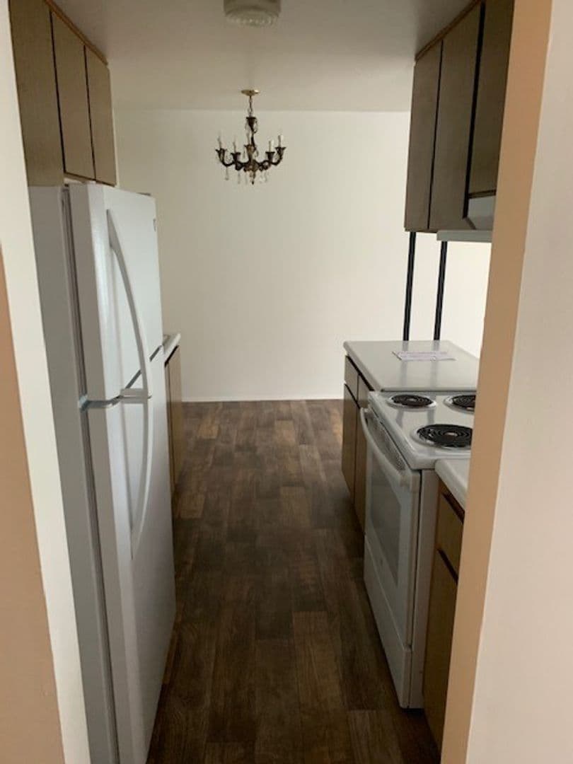 Normandy Park Apartment: 133 SW Normandy Road