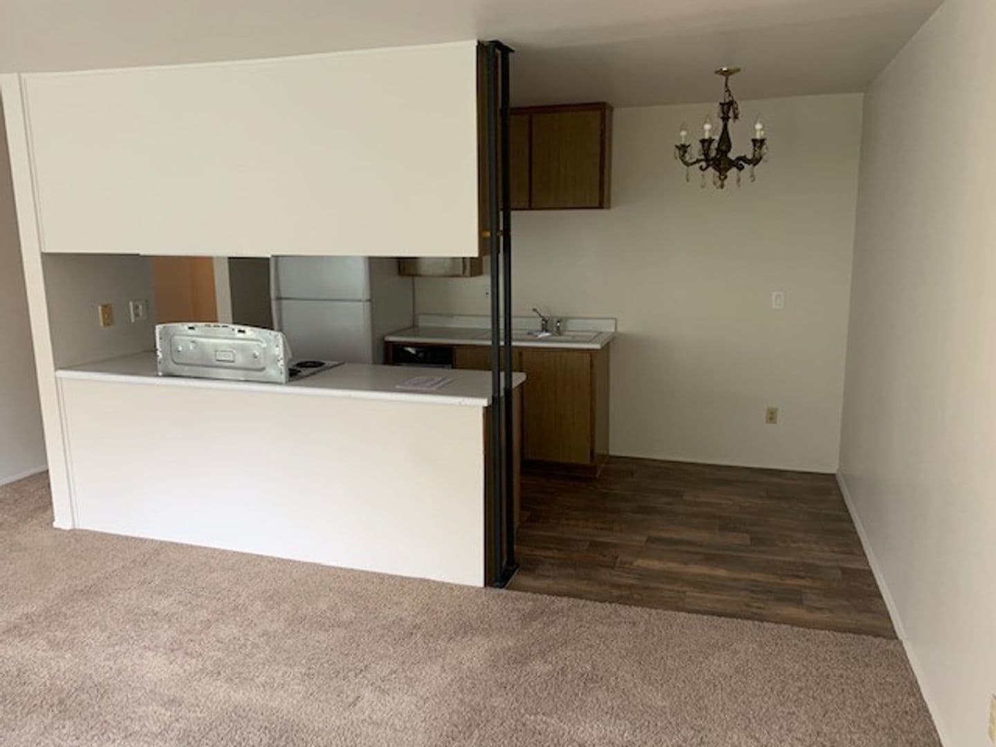 Normandy Park Apartment: 133 SW Normandy Road