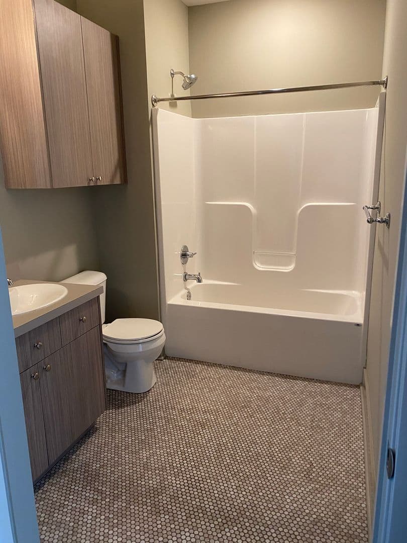 Omaha Apartment: 1042 S. 30th Avenue