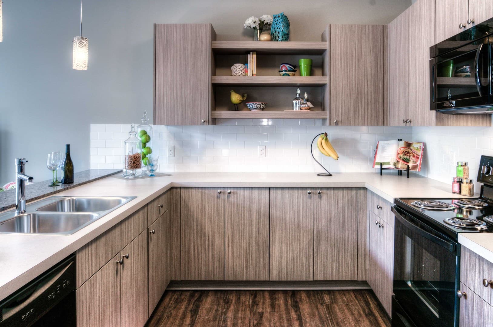Omaha Apartment: 1042 S. 30th Avenue
