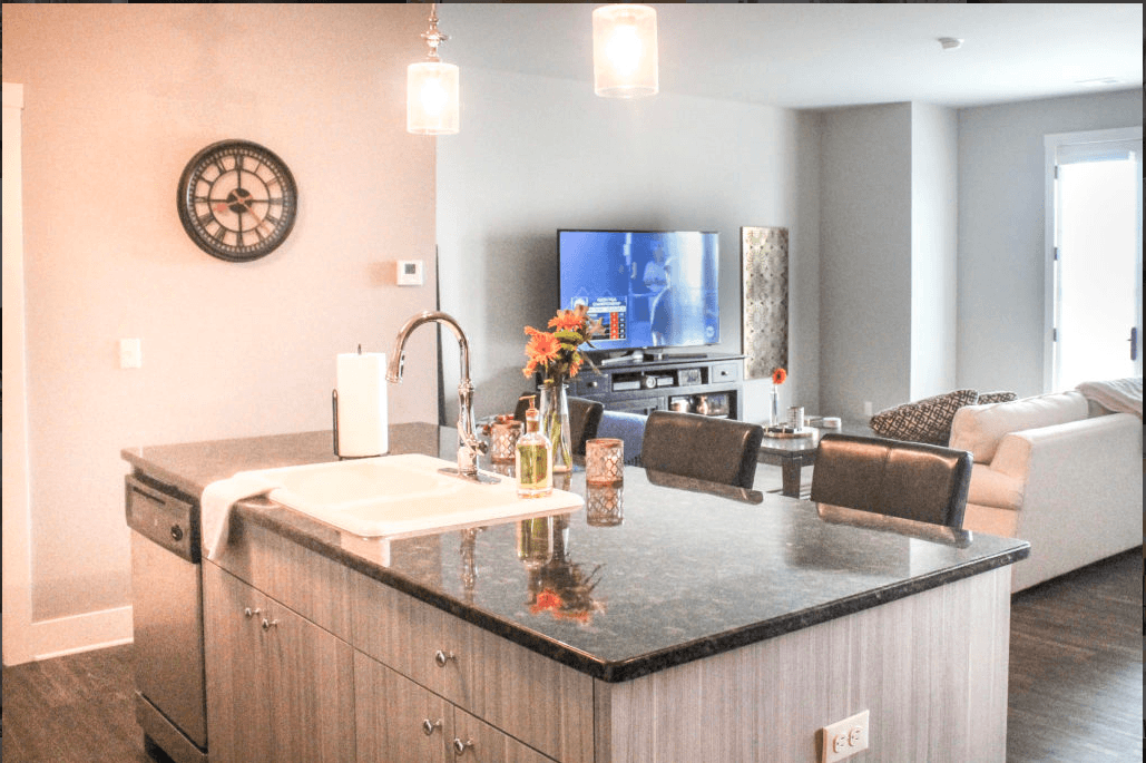 Omaha Apartment: 3625 Dewey Ave