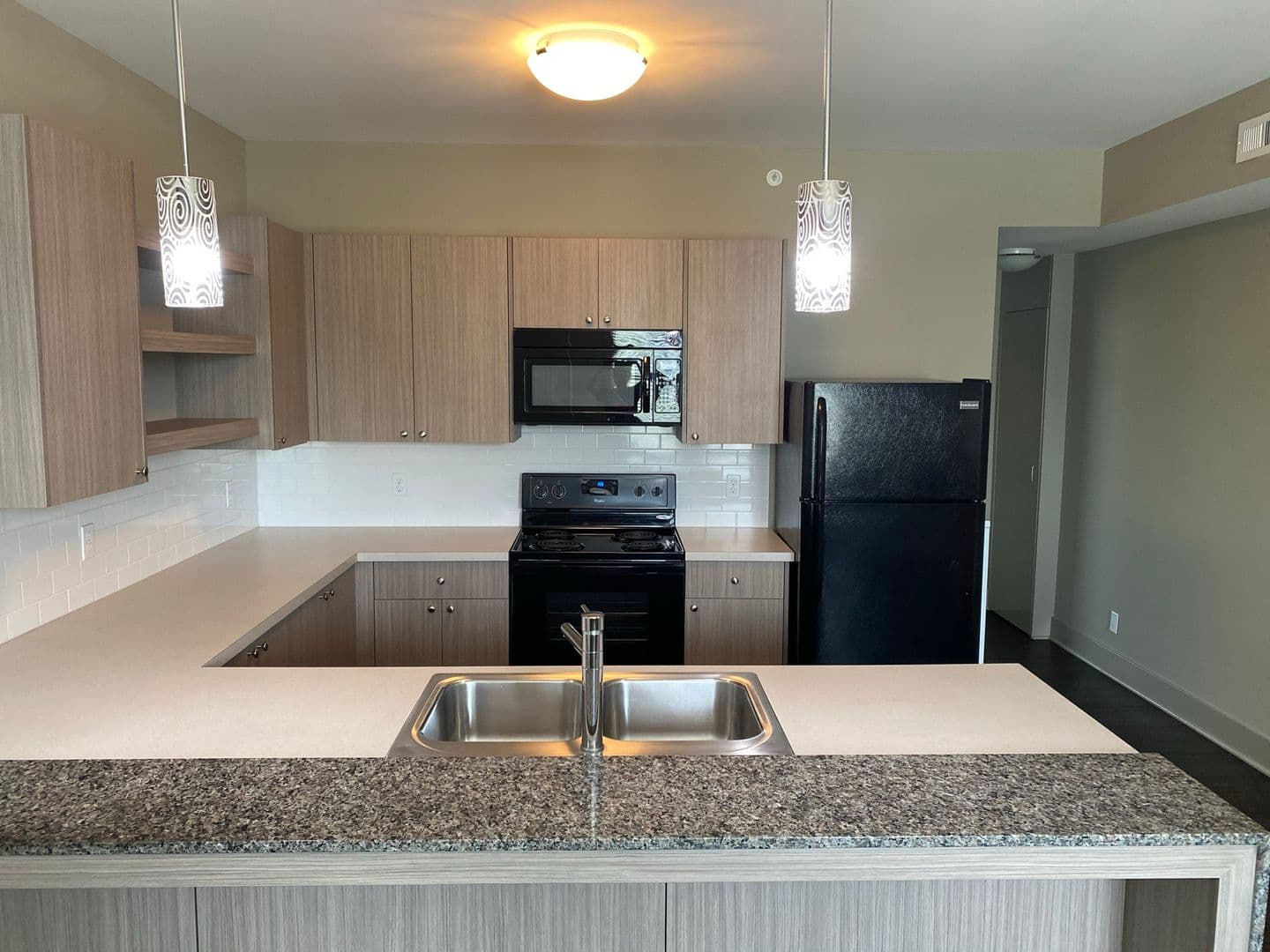 Omaha Apartment: 1042 S. 30th Avenue