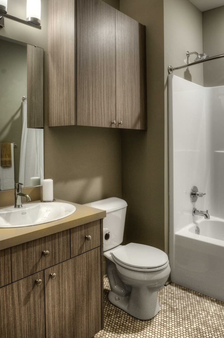 Omaha Apartment: 1042 S. 30th Avenue