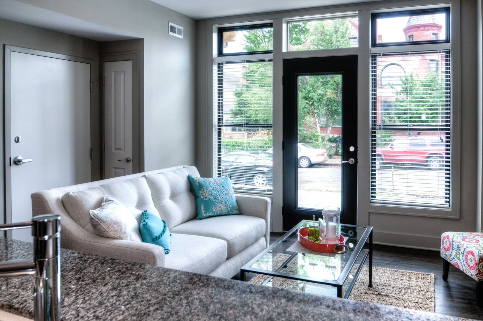 Omaha Apartment: 1042 S. 30th Avenue