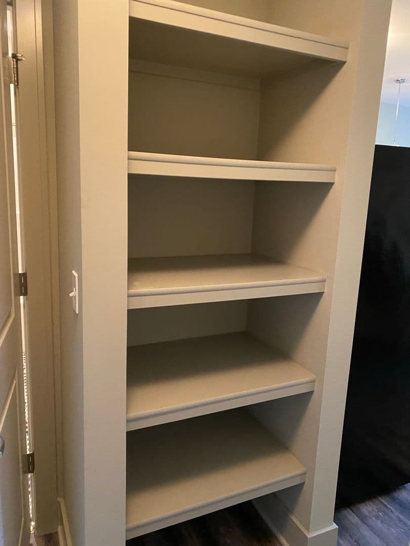 Omaha Apartment: 1042 S. 30th Avenue
