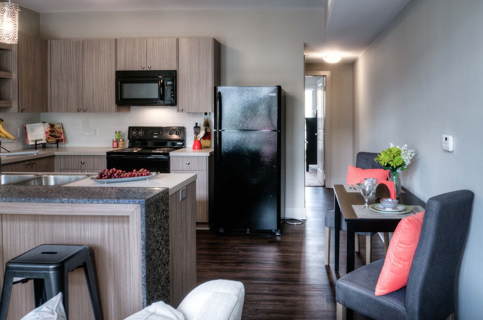 Omaha Apartment: 1042 S. 30th Avenue