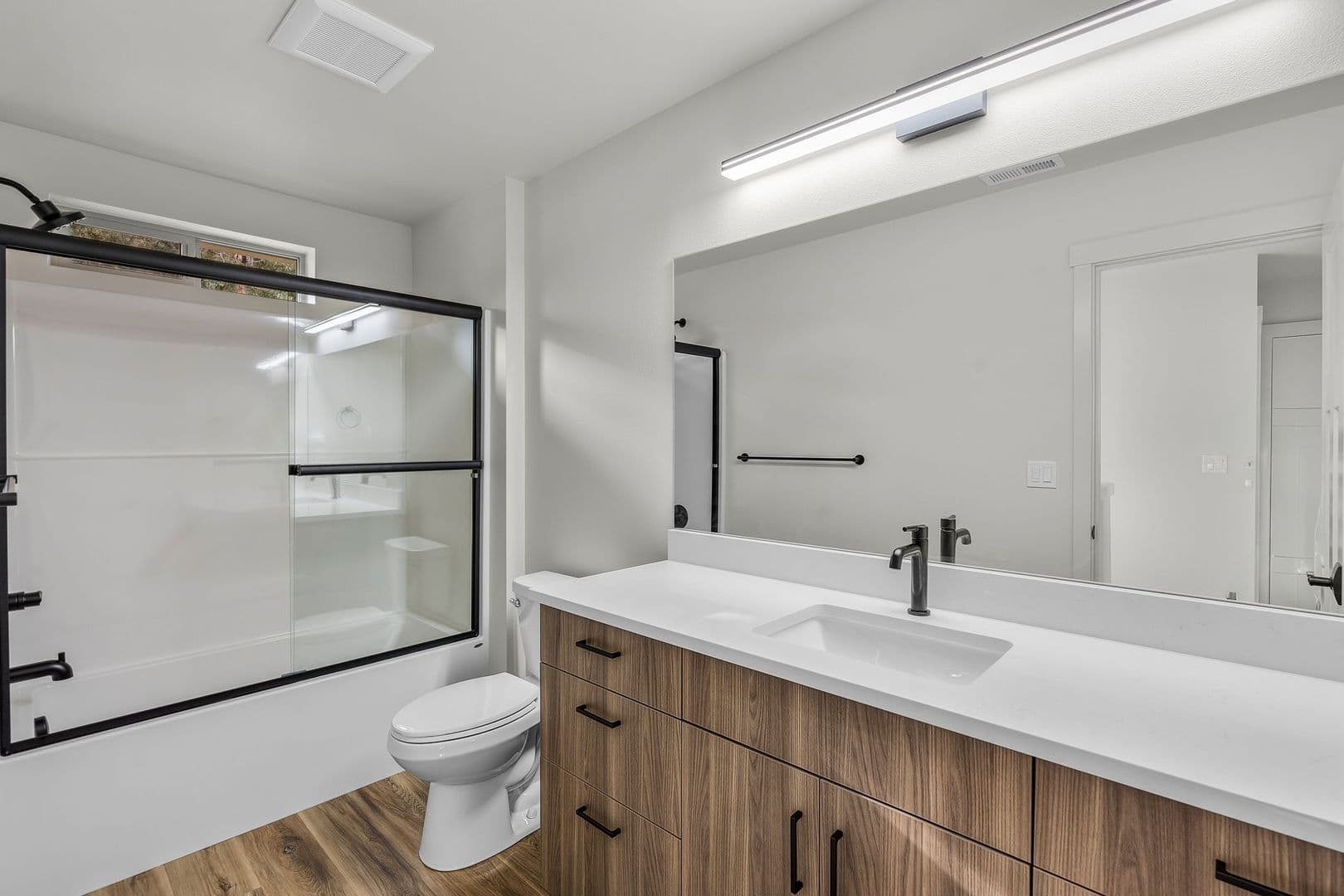 Bend Townhome: 817 SE 5th St
