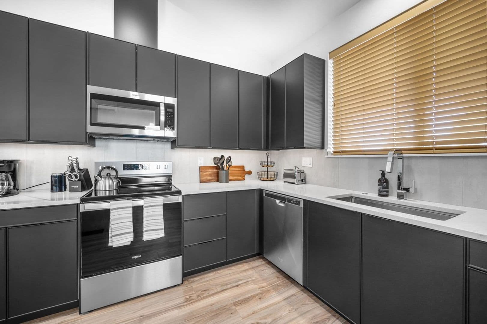 Bend Condo: 61615 Alstrup Rd #1 & #2, 61619 Alstrup Rd #3 & #4, 61623 Alstrup Rd #5 & #6, 61627 Alstrup Rd #7