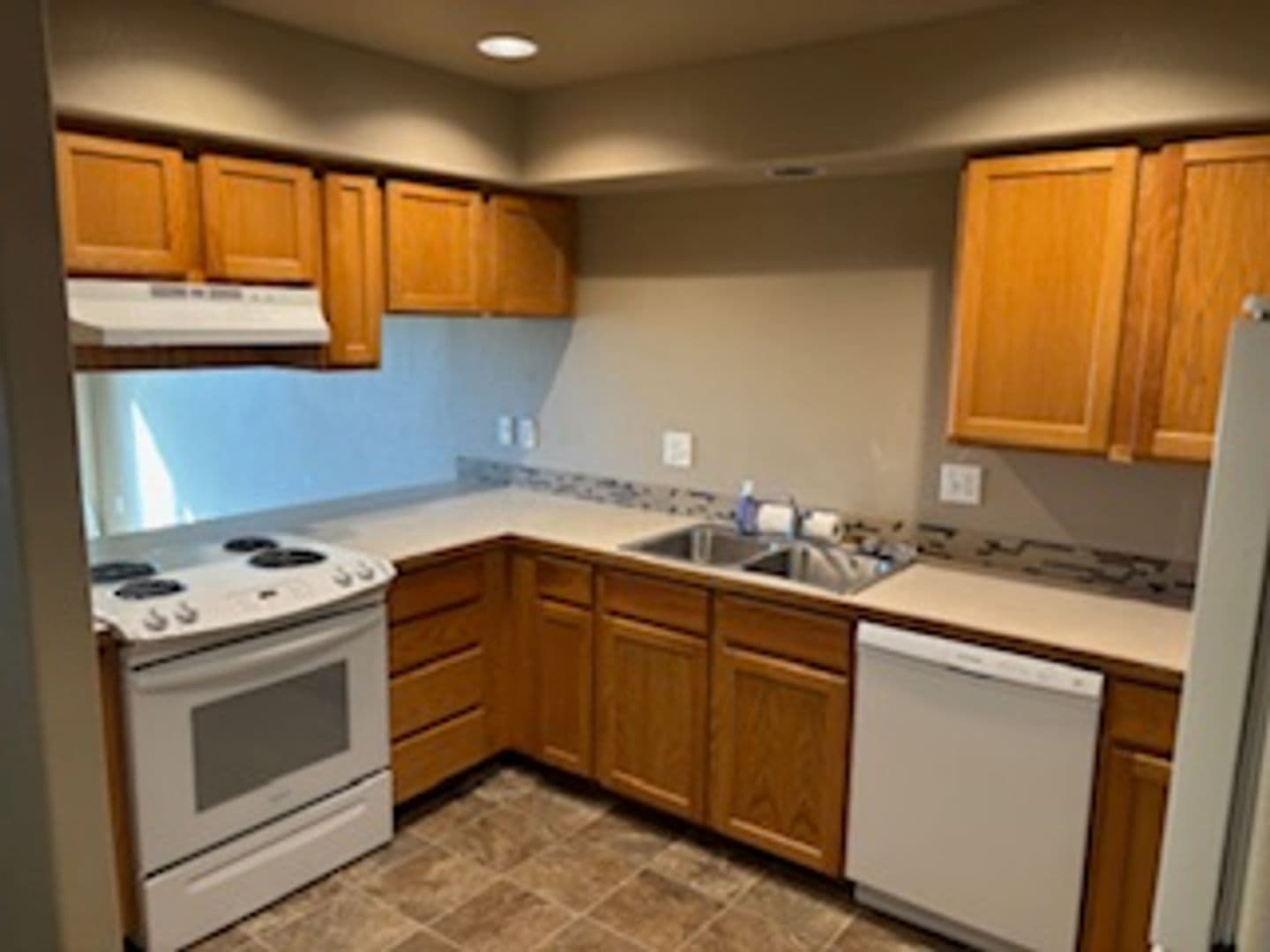 Redmond Apartment: 2566 SW Yew Avenue