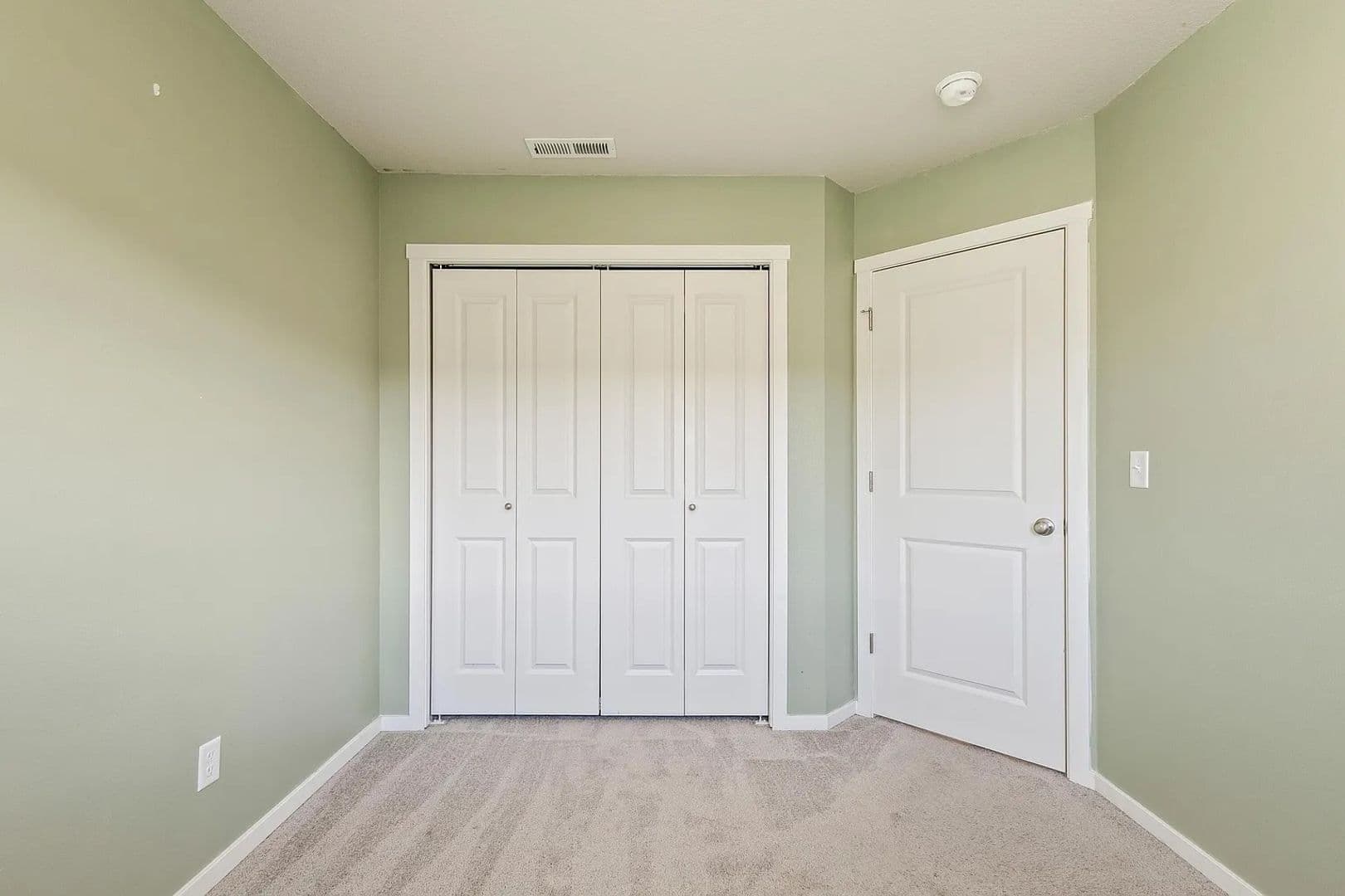 Redmond Townhome: 1226 NW Upas Pl