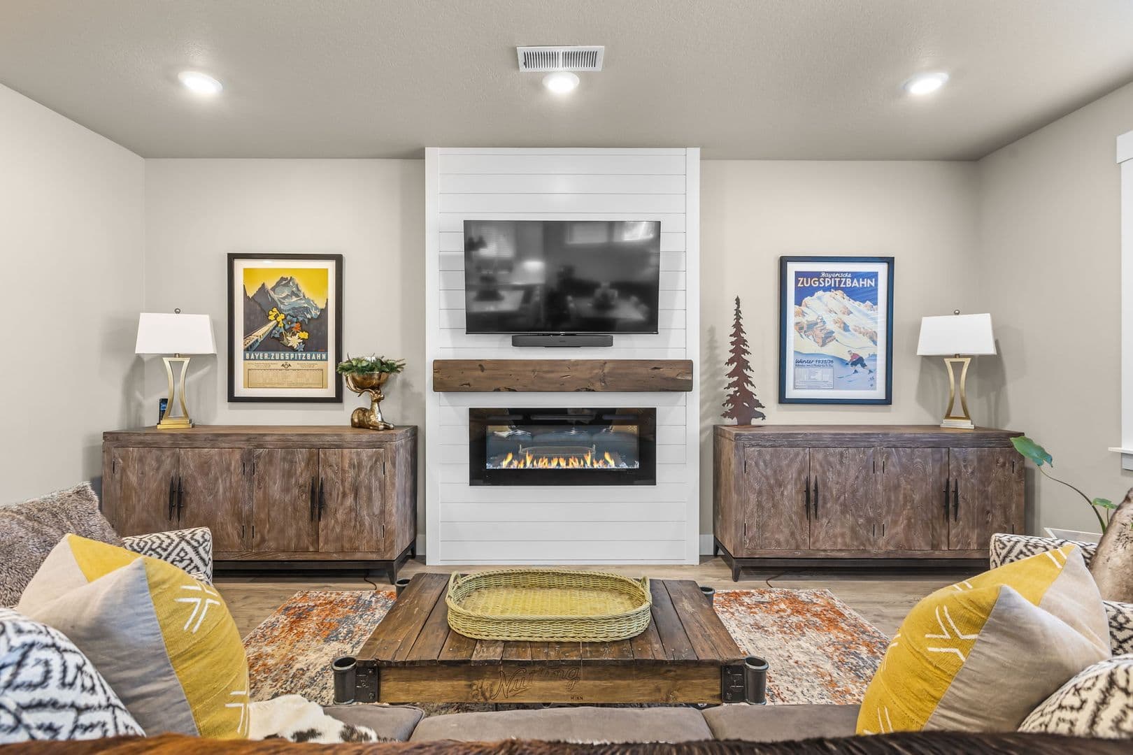 Bend House: 19318 SW Marshmallow Pl.