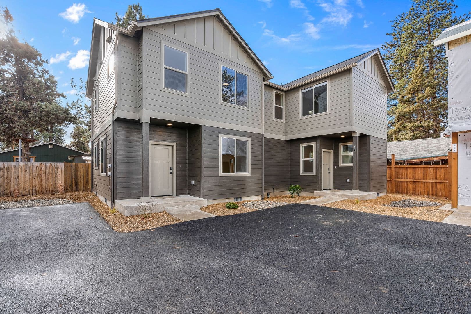 Bend Townhome: 817 SE 5th St