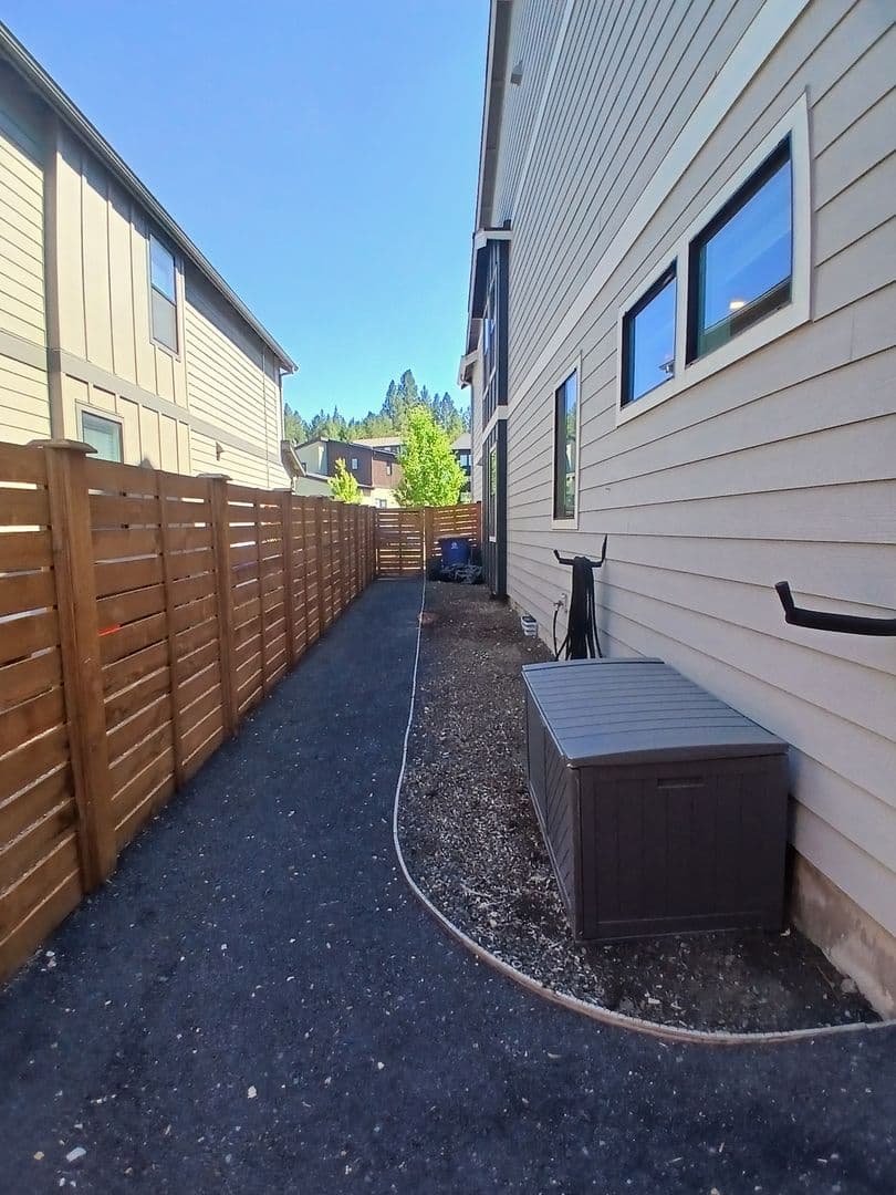 Bend House: 19318 SW Marshmallow Pl.
