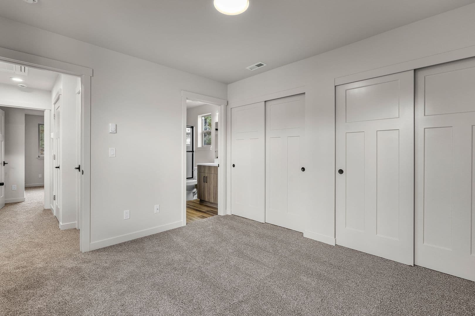 Bend Townhome: 817 SE 5th St