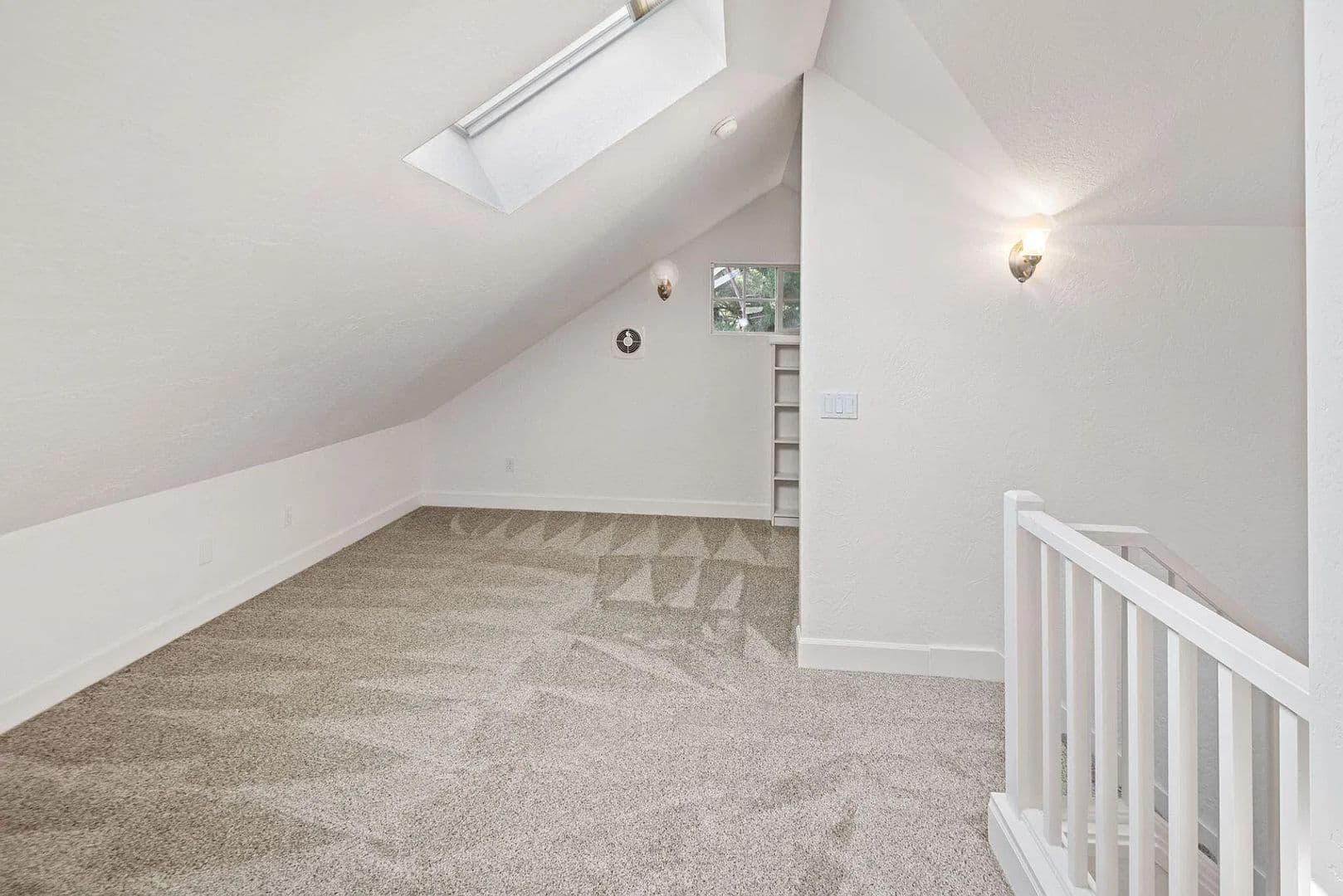 Bend House: 1940 NE Monterey Pines