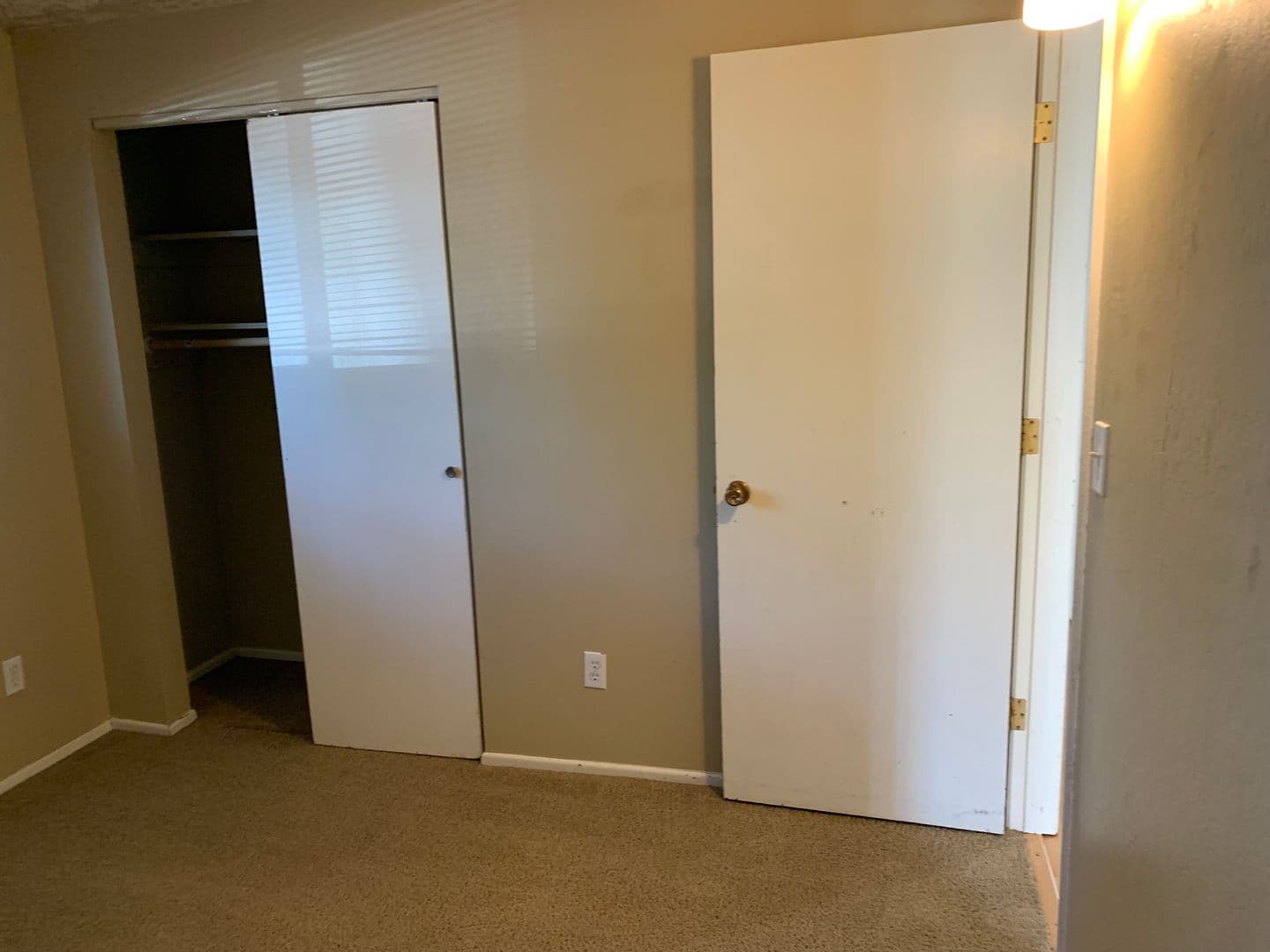 Redmond Apartment: 2155 NW 12th St.