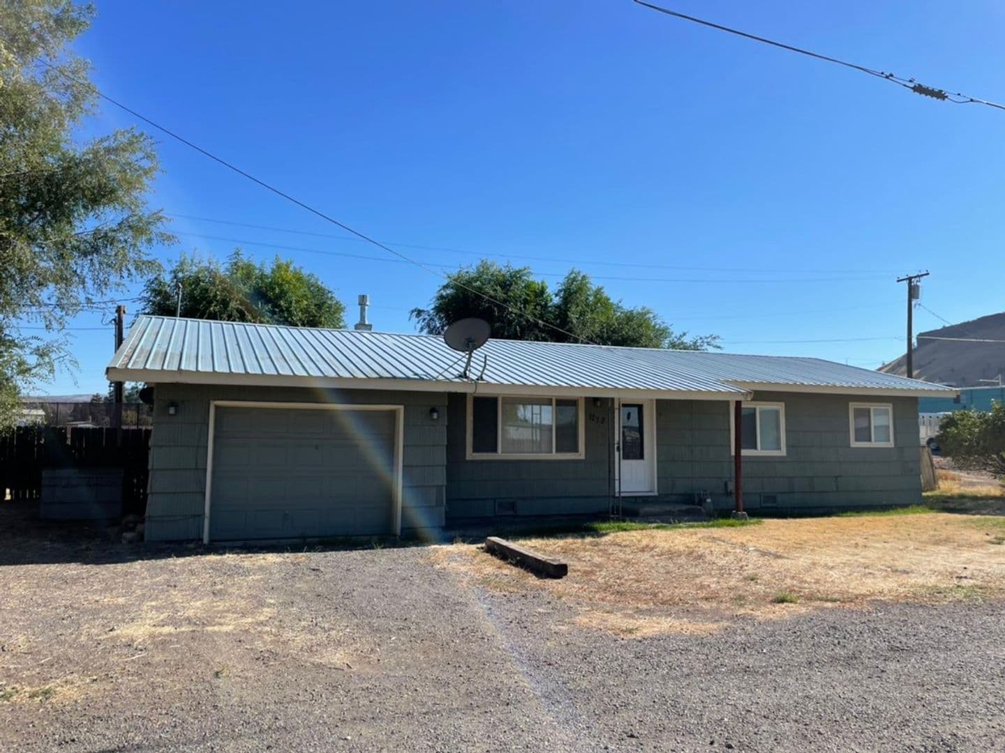 Prineville House: 1272 NW Markuson Dr
