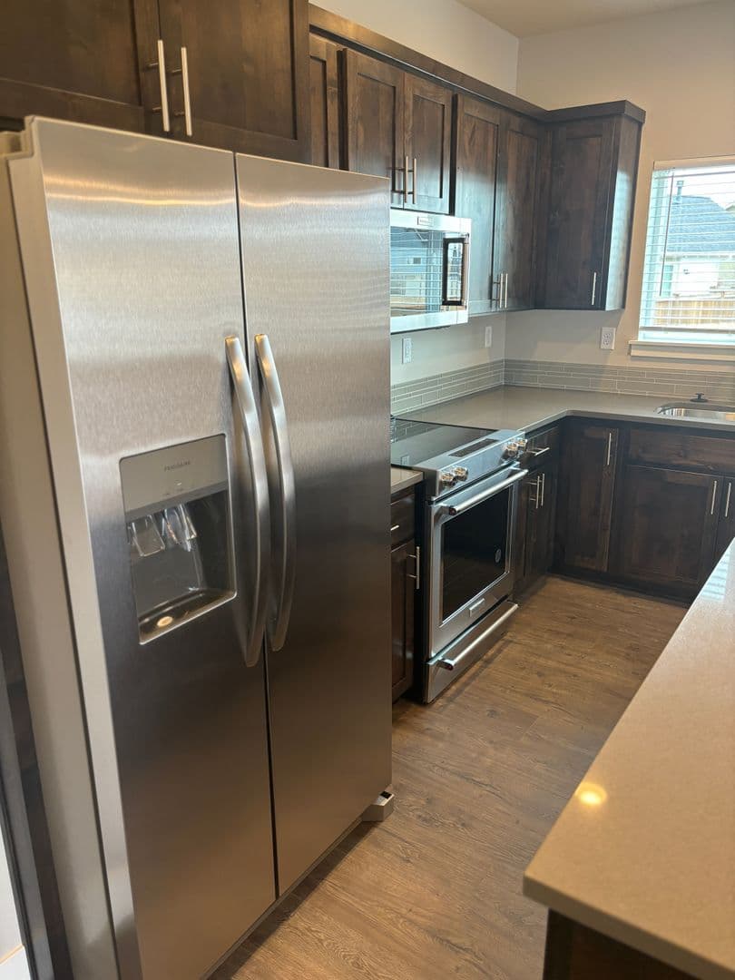 Redmond Townhome: 3554 SW 48th
